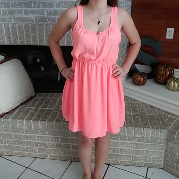 Adorable sundress! From Rue 21 - Picture 1 of 2